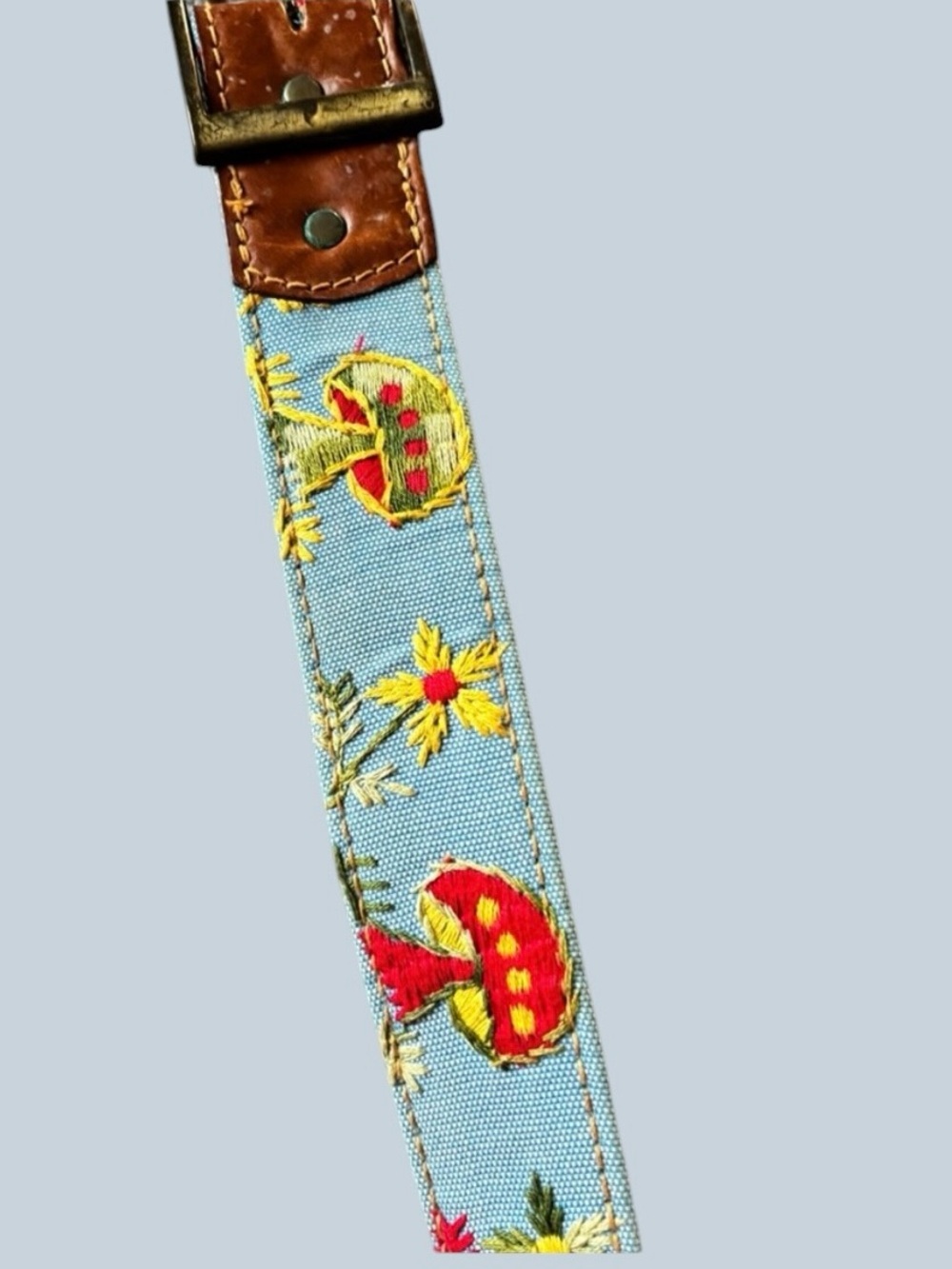 60’s 70’s vintage denim floral and mushroom embroidered leather unisex belt - Picture 5 of 7